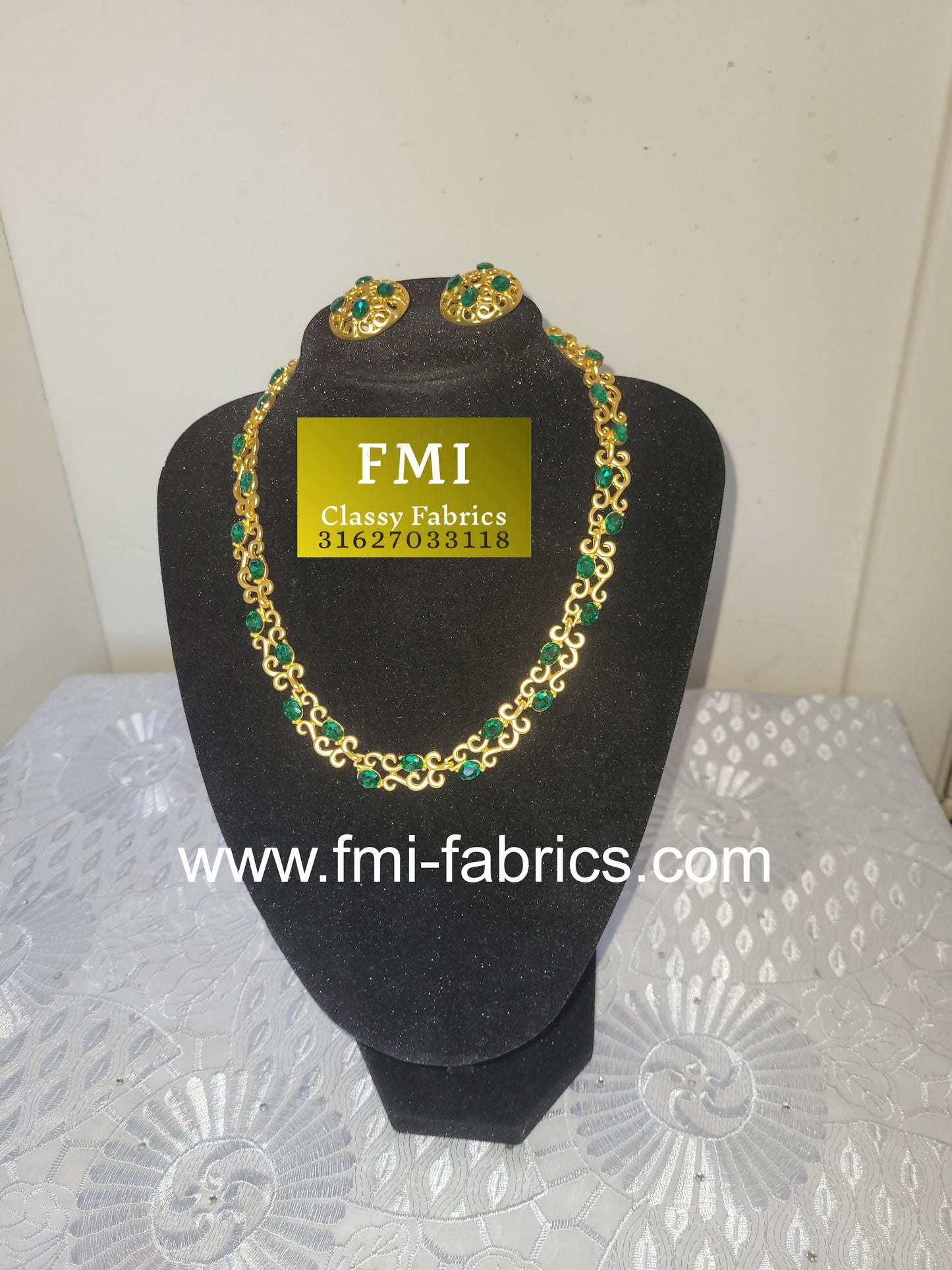 Fashionable Jewelry Set